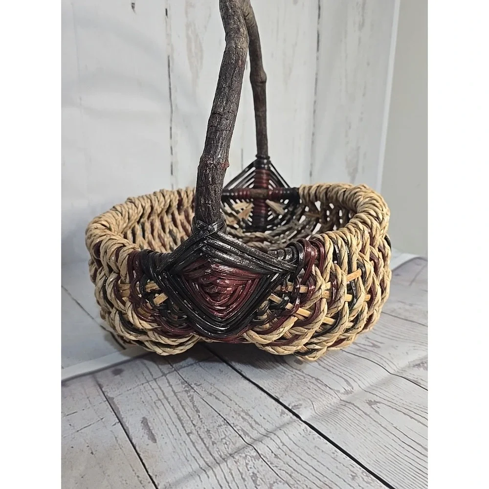 Antique Primitive Hand Made Woven Split  Egg Gathering Basket Large
